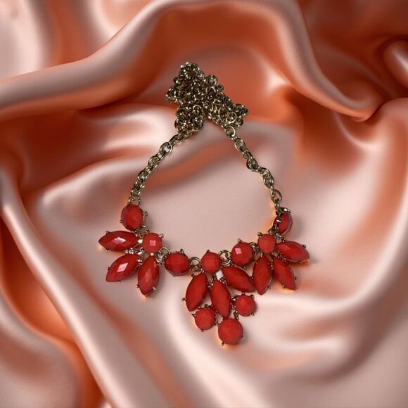 Vintage Gold Tone and Faceted Orange Resin Necklace B13 - Picture 1 of 4
